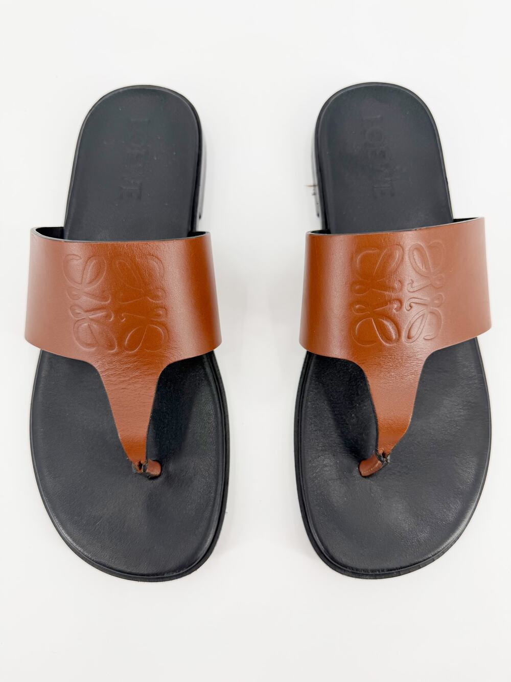 Loewe Paula's Ibiza Anagram Leather Thong Sandals Brown Cognac Black Flat Box 37
